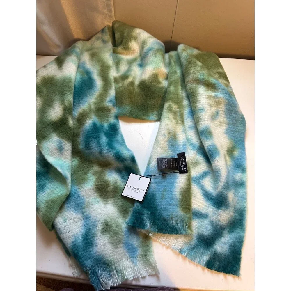 Laundry by Shelli Segal Women’s Tie-Dye  oversized scarf 82”long by 16”wide NWT
